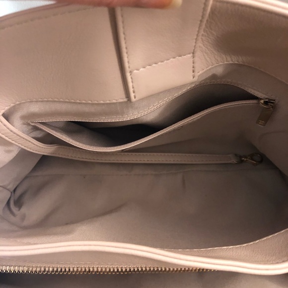 Chanel Chevron Chic Large Tote - Picture 6 of 8